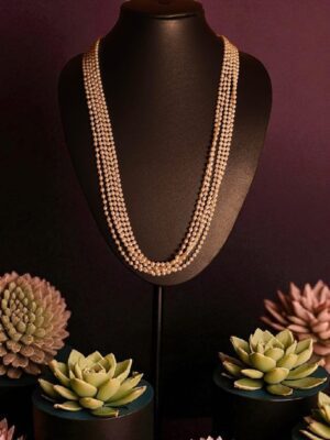5 layer pearl neckpiece