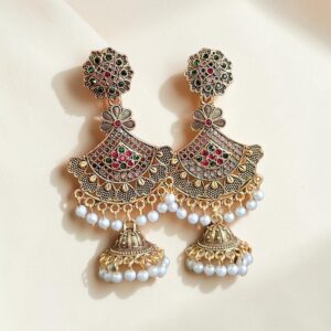 Pearl Hanging Long Earrings