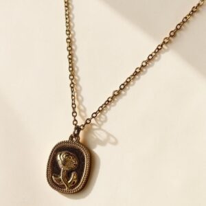 Rose pendant